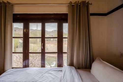 Himalayan Jewel Villa Private Room W Garden