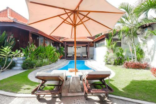 Bed & Breakfast Surfer Paradise Villas Bali