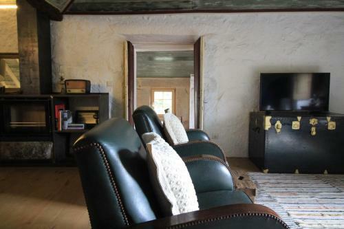Casa De Vilar De Rei - Ref�gio No Minho Com Piscina