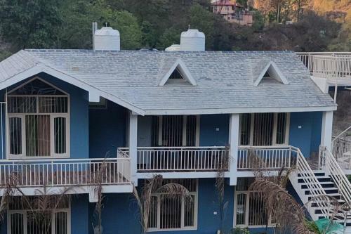 Riverdale-kasauli.swimming Pool,rain Dance,bonfire