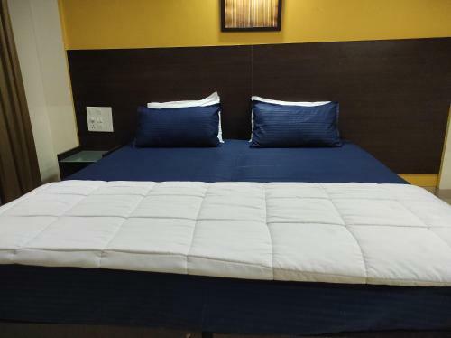 1bhk Service Apartment 212