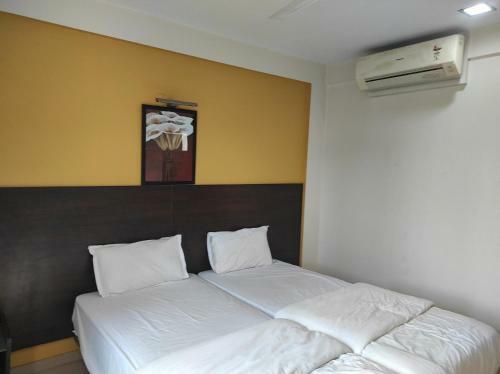 1bhk Service Apartment 212