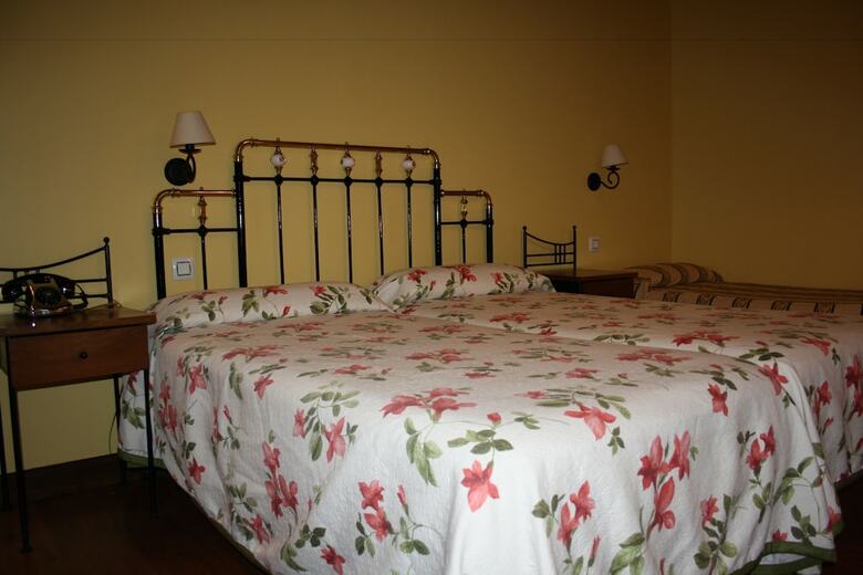 Hostal Posada Restaurante Prada A Tope