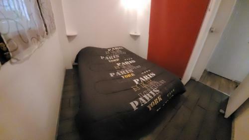 Apartamento Au Calme, 200m Du Centre T2 Avec Balcon Et Parking