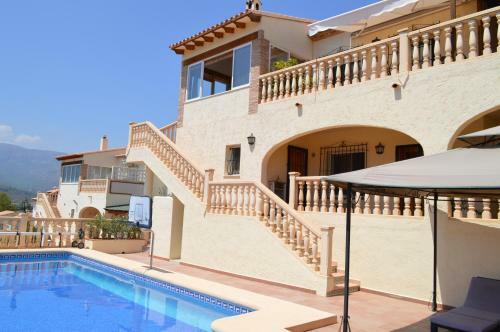Villa With Amazing Views & Private Pool