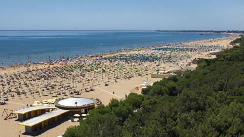 Charming Villa In The Elegant Area Of Lignano