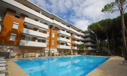 Two-bedroom Apartment In Residence By The Beach With Shared Pool