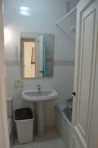 Apartamento Precioso �tico A Pie De Playa, En Mi�o.