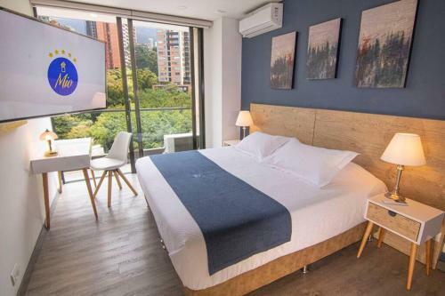 Apartamento Hotel Class Suites ? Poblado, Pool Balcony View 2 Bed Rooms AC Netflix