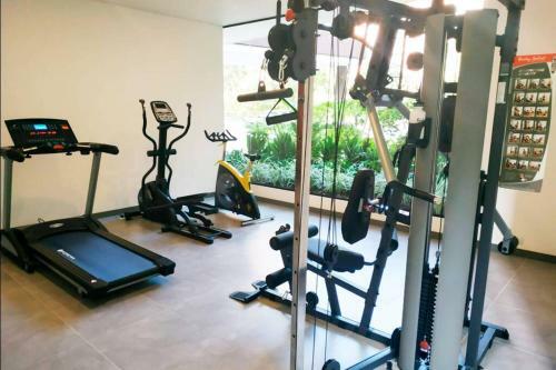 Apartamento Hotel Class Suites ? Poblado, Pool Balcony View 2 Bed Rooms AC Netflix