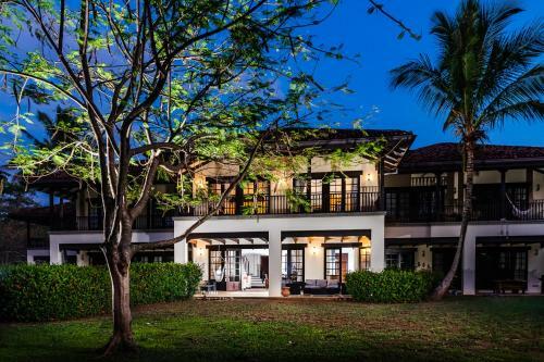 Villa Dream House In Prestigious Hacienda Pinilla
