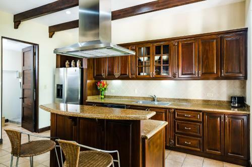 Villa Dream House In Prestigious Hacienda Pinilla