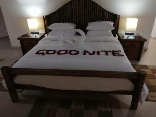 Hotel Golden Impalas Bush Resort