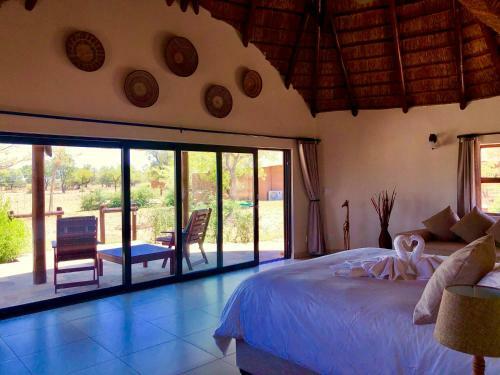 Hotel Golden Impalas Bush Resort