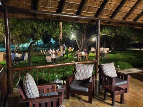 Hotel Golden Impalas Bush Resort