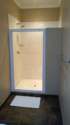 Hostal Francolin Creek