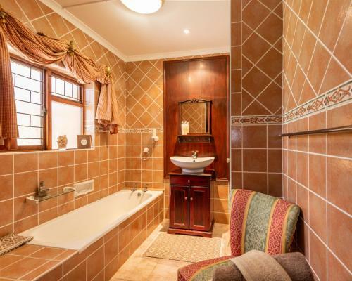 Hostal Brown Jug Guest House