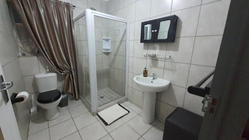 Hostal Gemstone Guest House