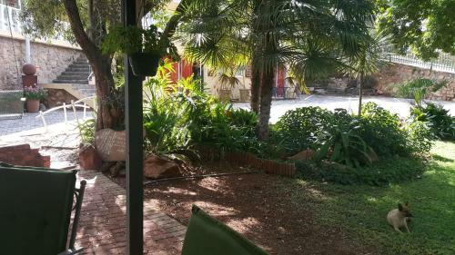 Hostal Gemstone Guest House