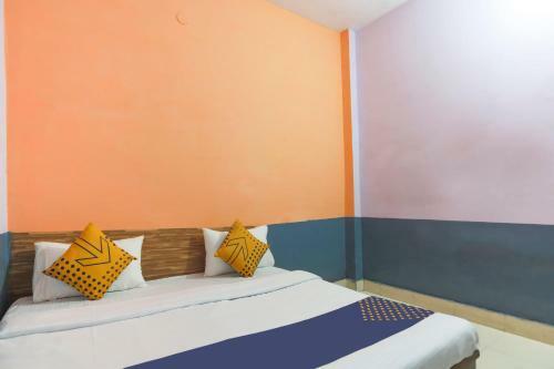 Spot On 49432 Hotel Highway Residency