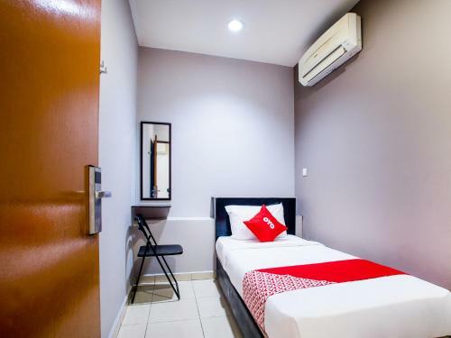 Oyo 44097 Avatarr Hotel