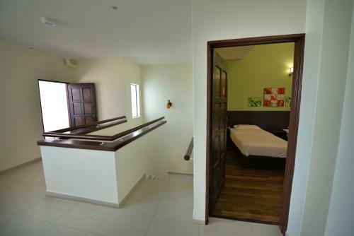 Palm City Villa