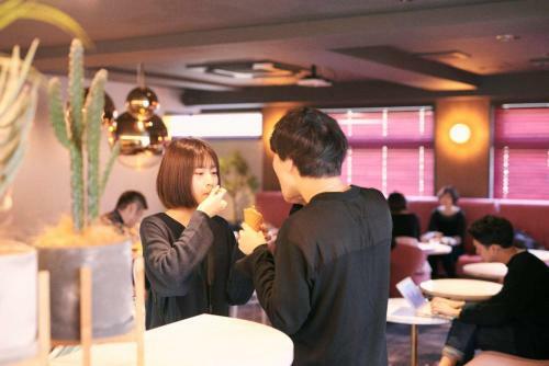 Hotel She, Kyoto