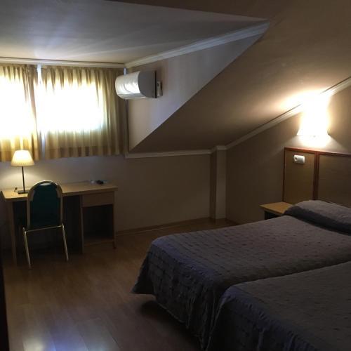Hotel Avenida Legan�s