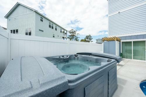 Spectacular Sunset Beach House Cb105
