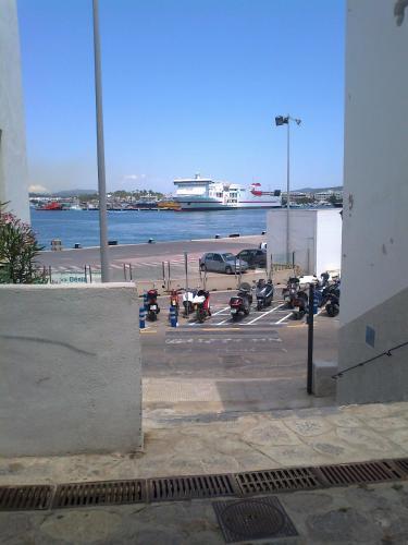 Hostal Casa De Huespedes La Pe�a