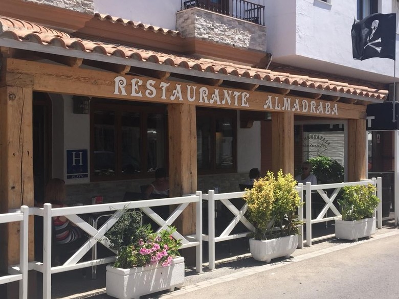 Hotel Almadrabeta