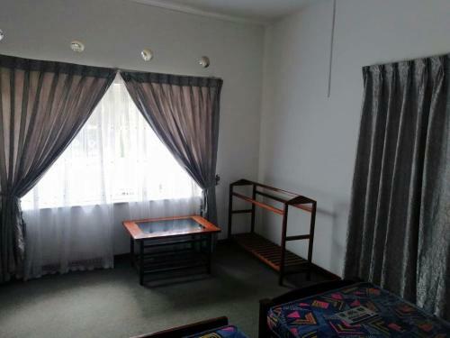 Hotel Janahitha Holiday Bungalow