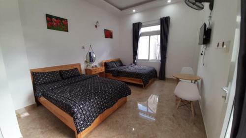 Hotel Kh�ch S?n H?ng Nguy�n