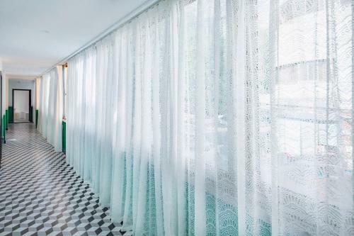 Locals Apartment House 42