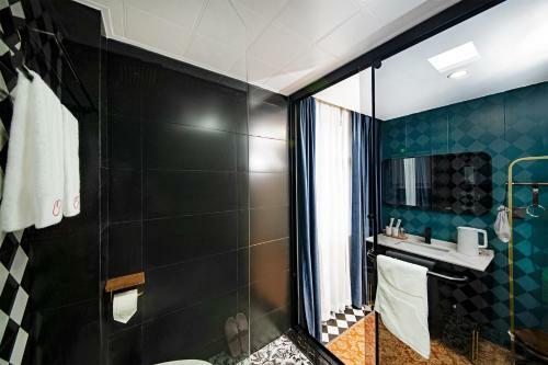 Locals Apartment Place 39