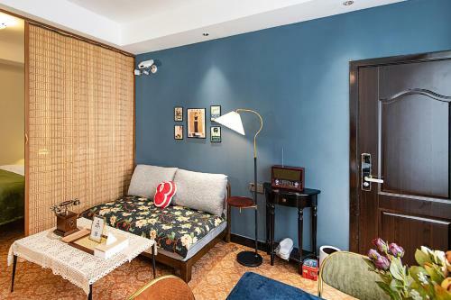 Locals Apartment Place 18