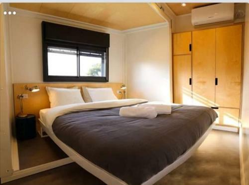 Point Of View - A Luxurious Remote Portable Private Resort On Wheels