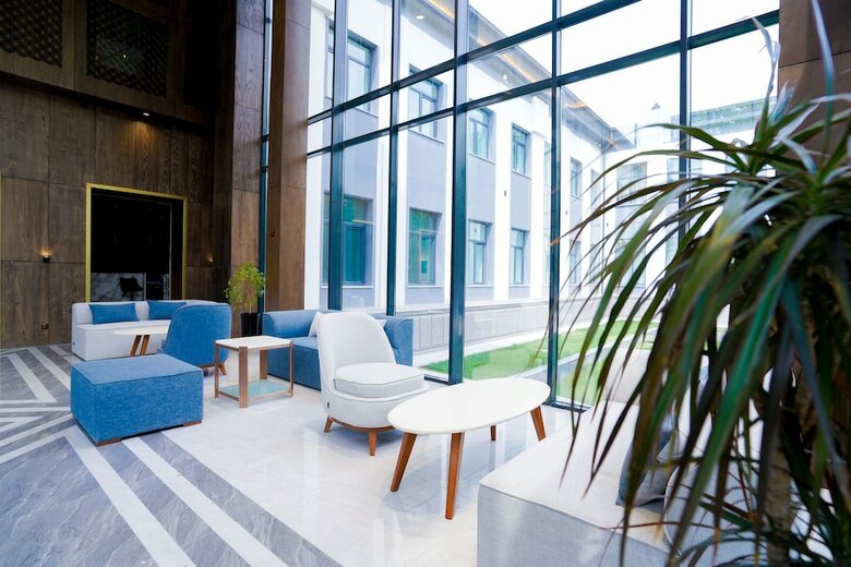 Green Park Hotel