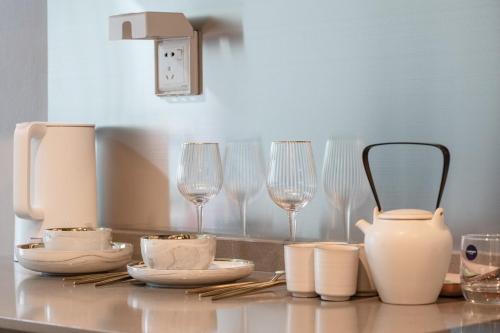 Locals Apartment Inn 01