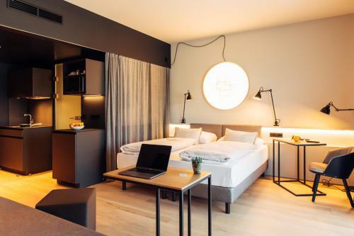 Harry's Home Hotel & Apartments