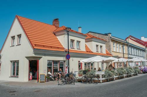 Hostal Kaksteist Apartments