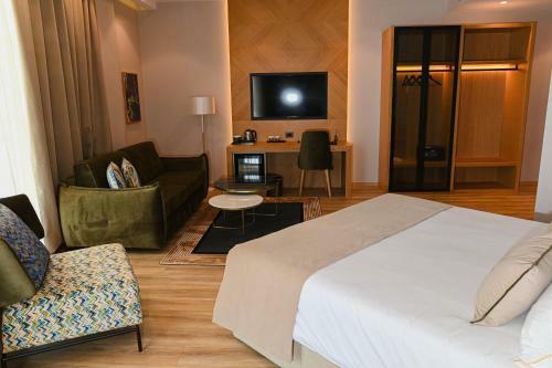 White Hill Hotel