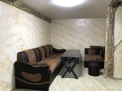 Cold Water Rest House In Garni