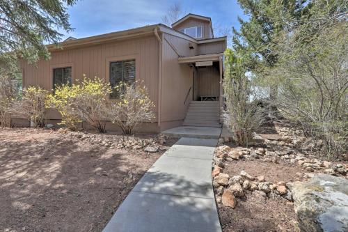 Charming Flagstaff Townhome About 5 Mi To Dtwn!