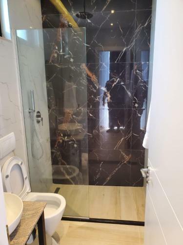 Gl Hotel Ksamil