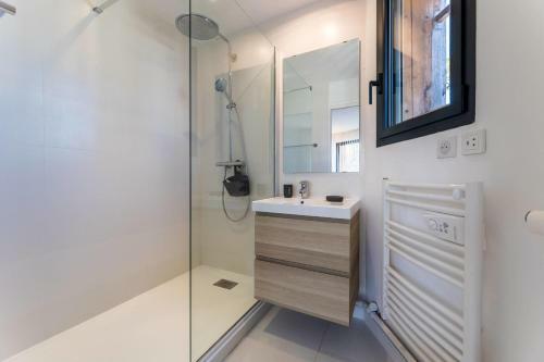 Villa Eagle Keyweek 4 Bedrooms Villa With Terrace