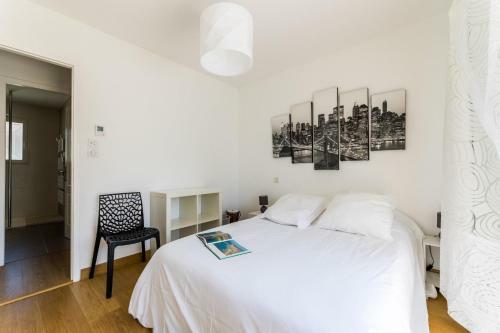 Villa Eagle Keyweek 4 Bedrooms Villa With Terrace