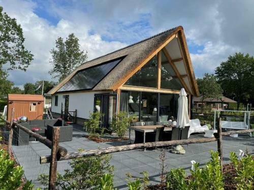 Farm Lodge 675