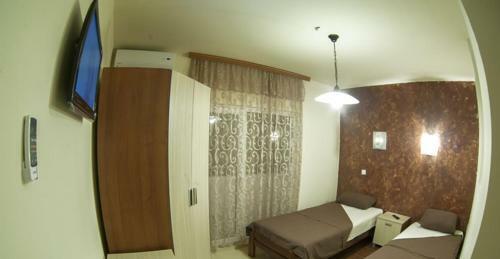 Hotel Preno?i?te Trio