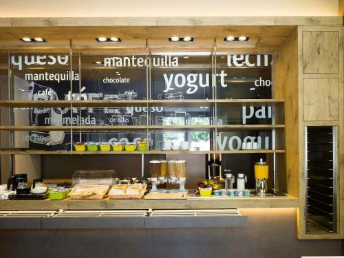 Hostal Ibis Budget Sevilla Aeropuerto